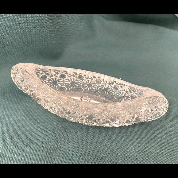 Vintage Fenton Daisy & Button Canoe Candle Holder - Picture 2 of 2